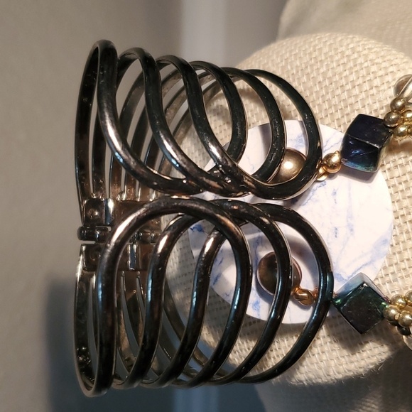 ❣️ EARRINGS AND BRACELET SET - Picture 3 of 11